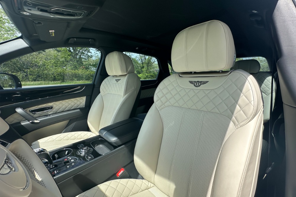 2019 Bentley Bentayga Image 10