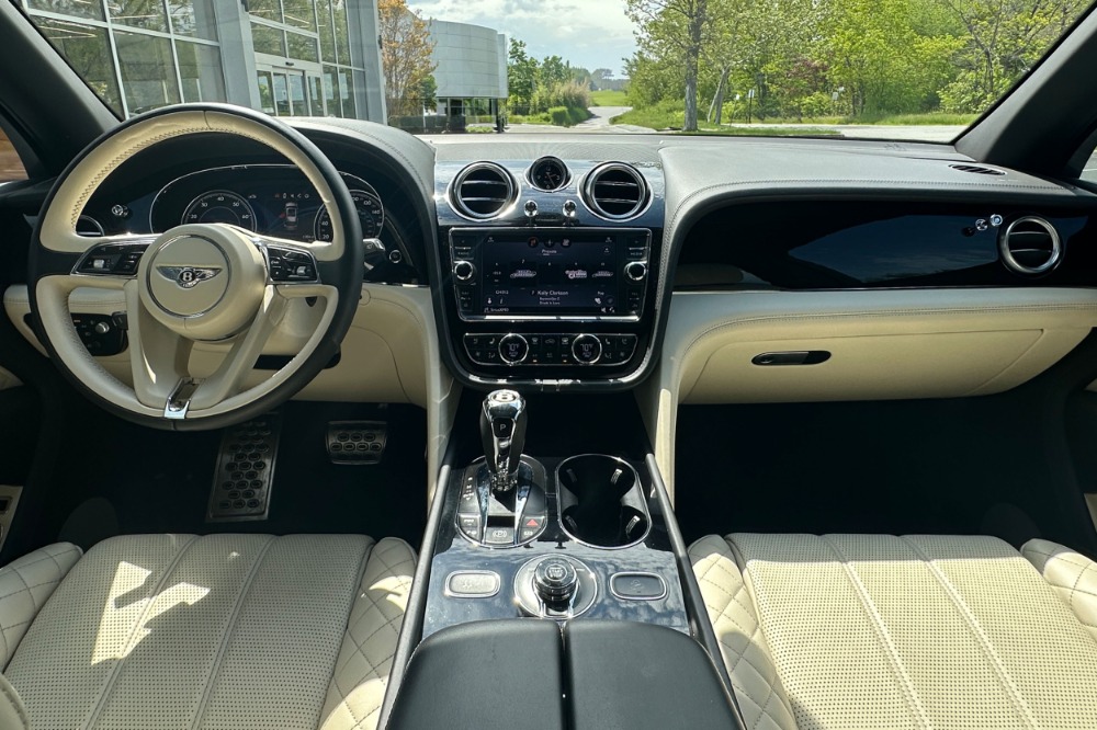 2019 Bentley Bentayga Image 4