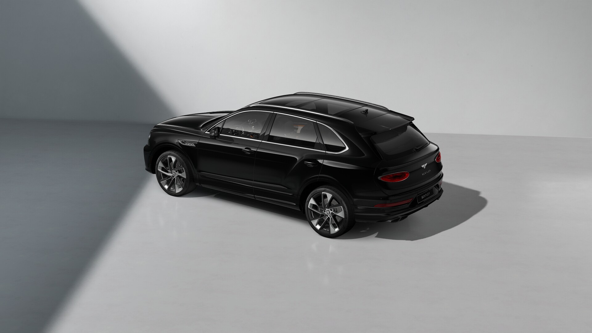 2027 Bentley Bentayga Image 7