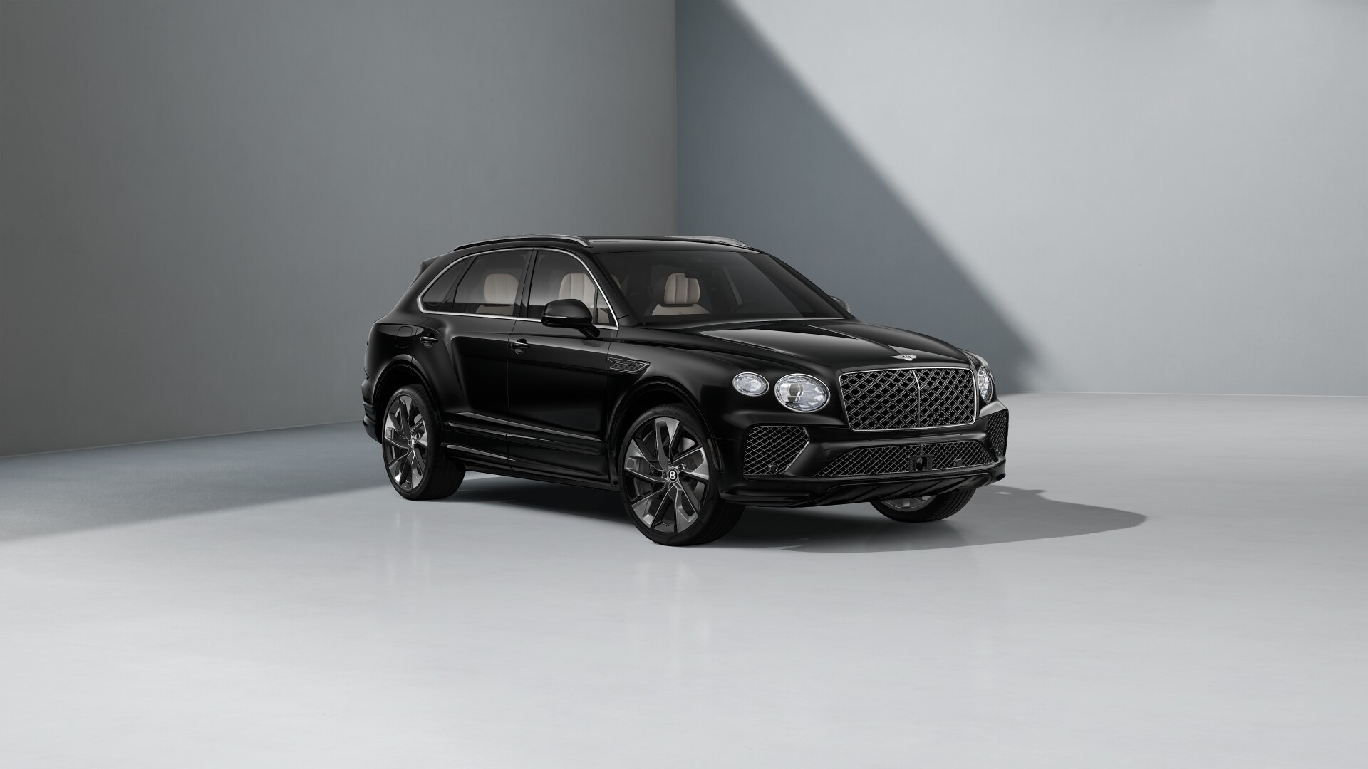2027 Bentley Bentayga Image 1