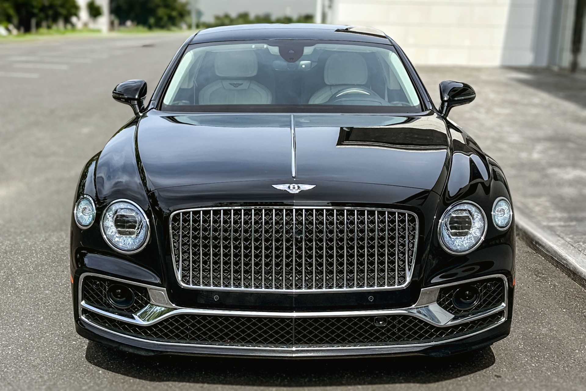 2022 Bentley Flying Spur Image 19