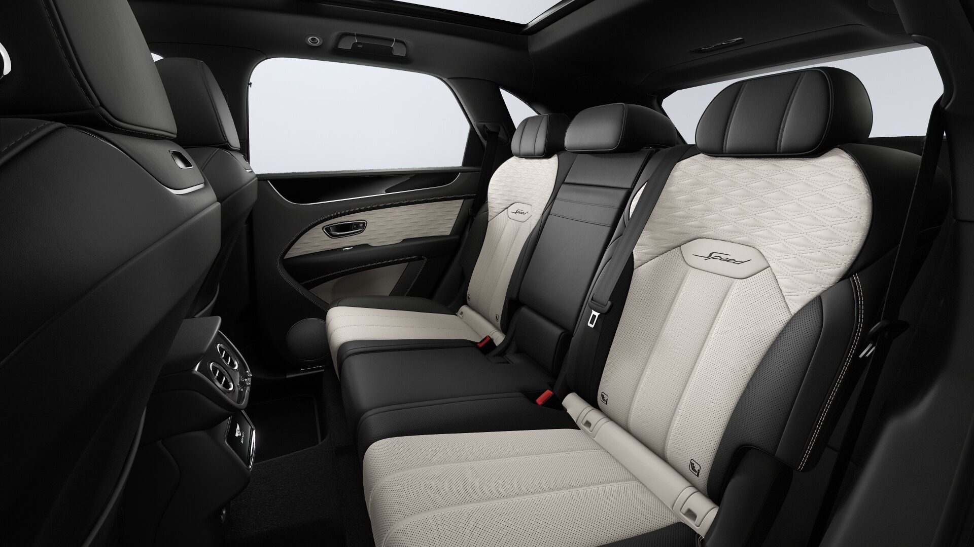 2027 Bentley Bentayga Image 6
