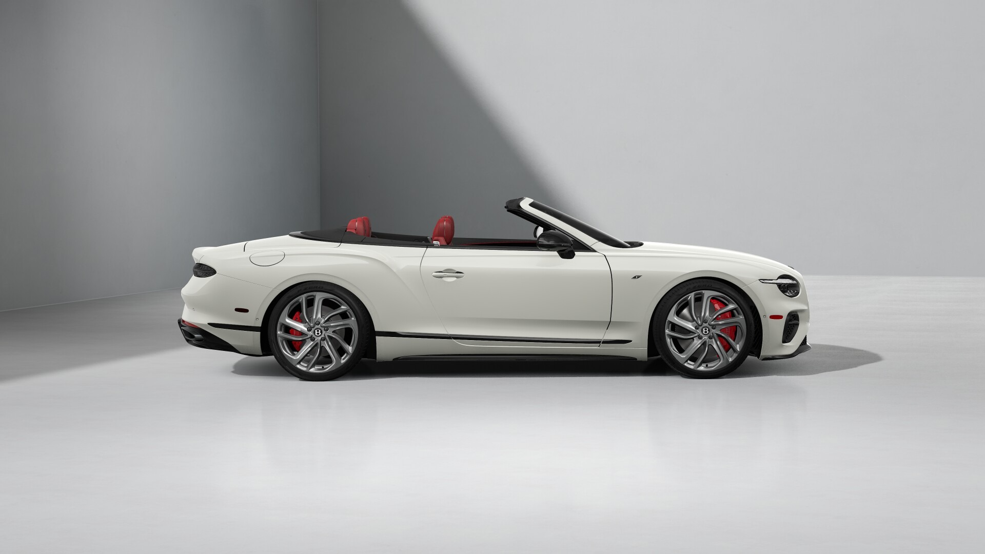 2026 Bentley Continental GTC Image 3