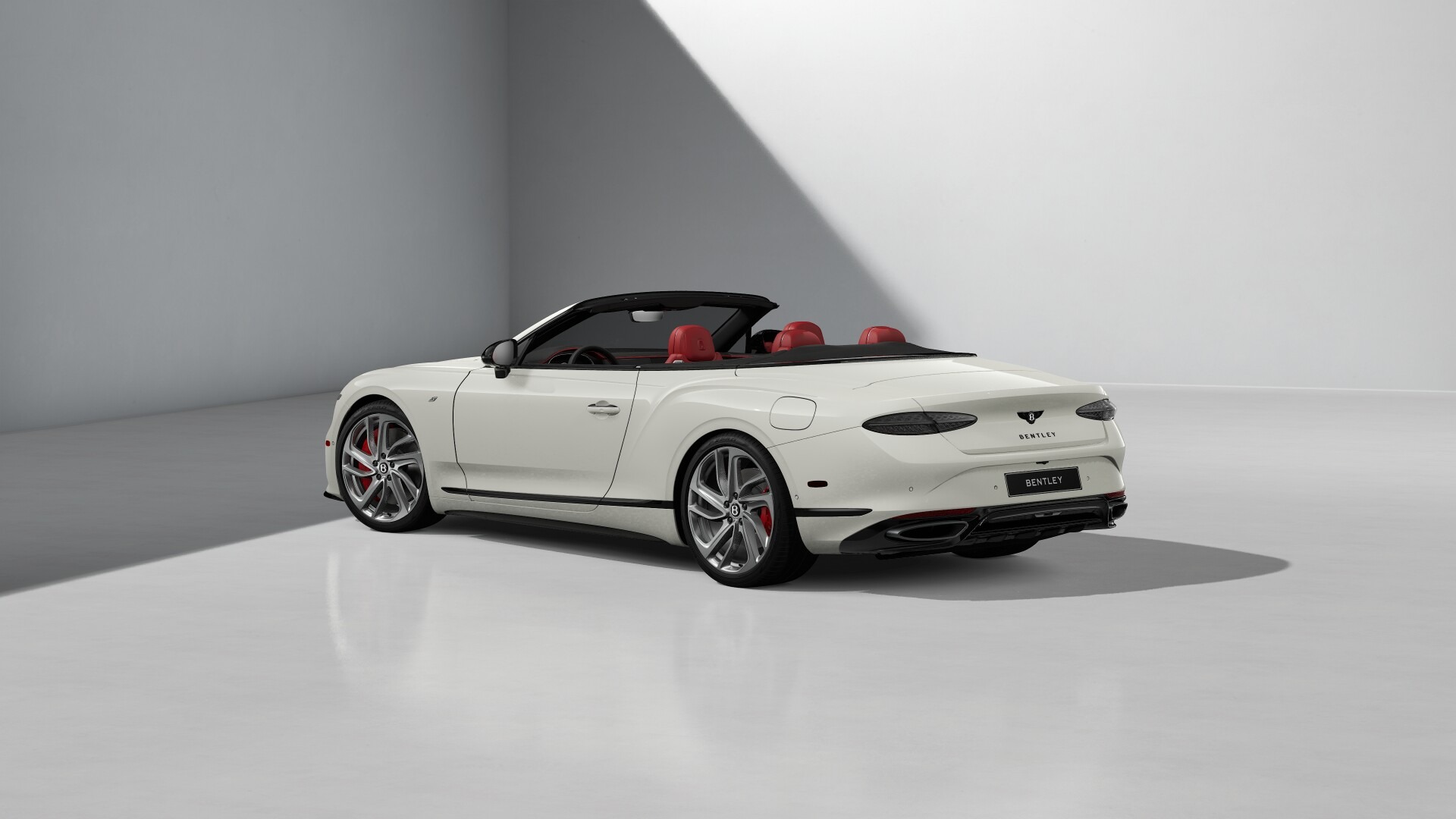 2026 Bentley Continental GTC Image 5