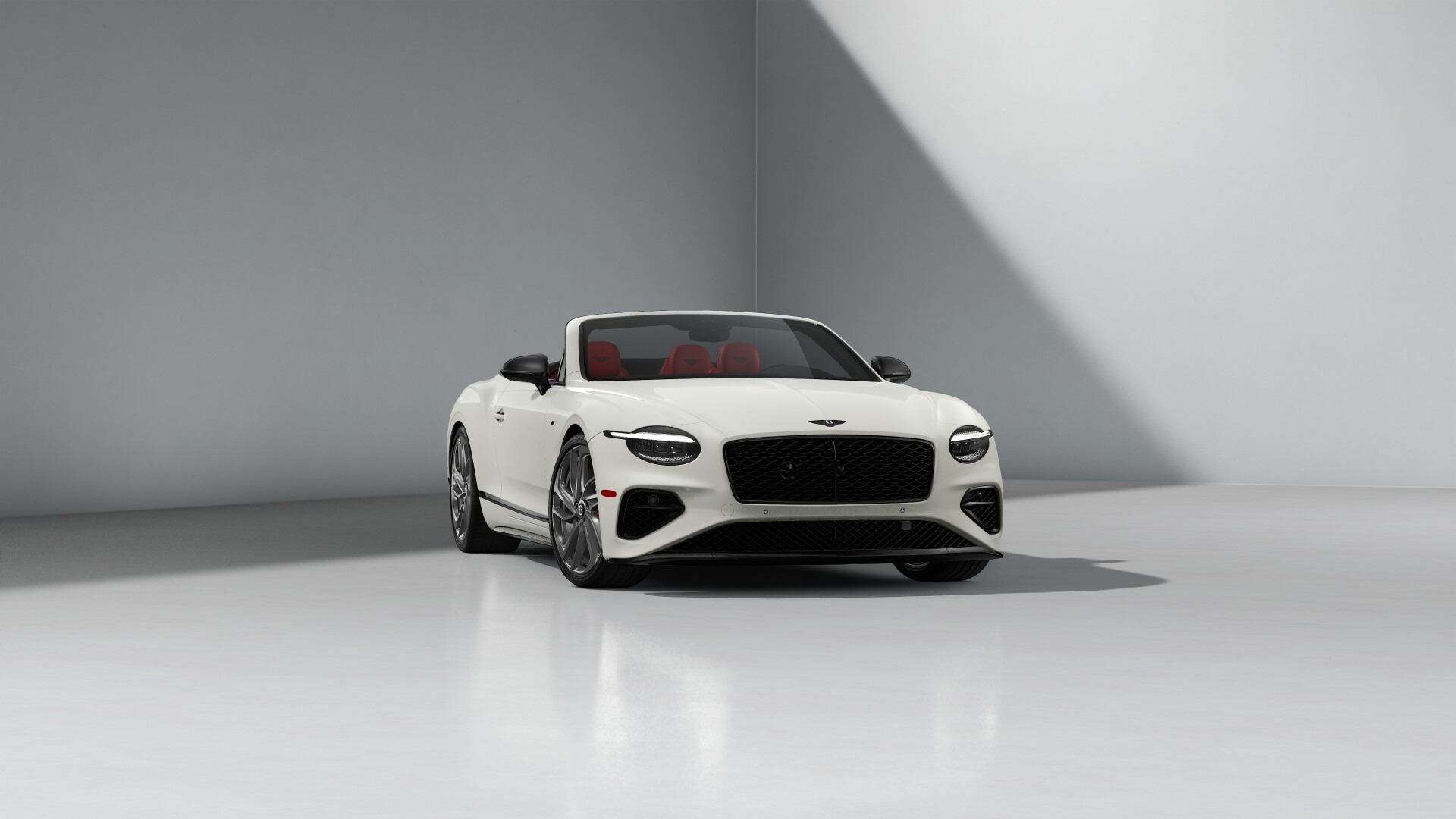 2026 Bentley Continental GTC Image 9