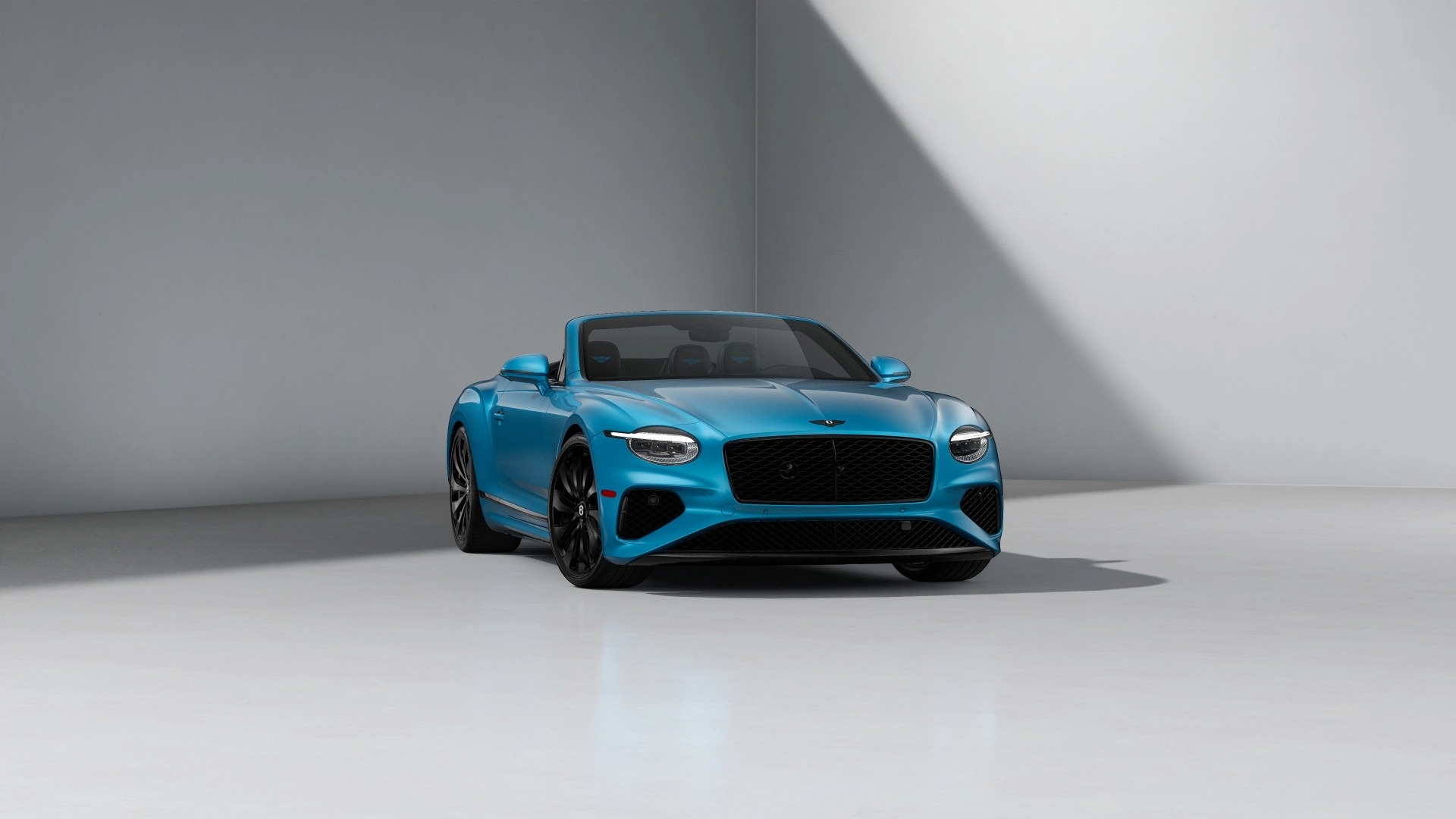 2027 Bentley Continental GTC Image 8