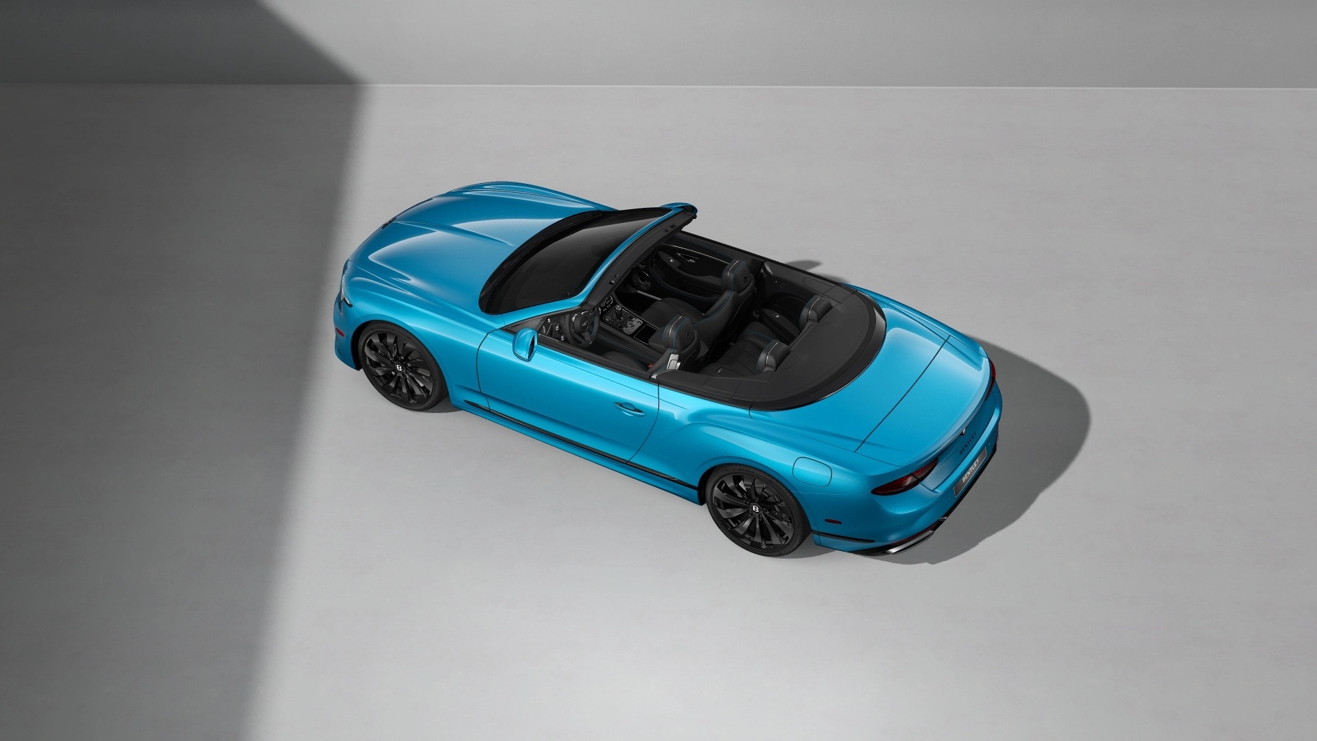 2027 Bentley Continental GTC Image 9