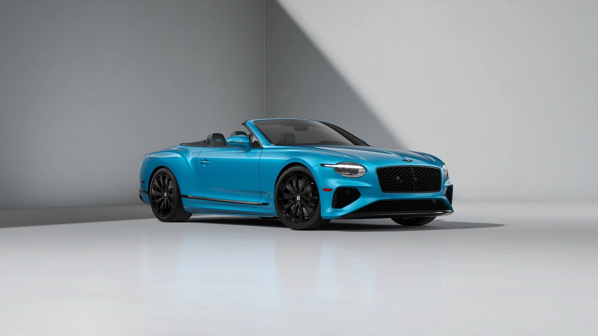 2027 Bentley Continental GTC Image 1