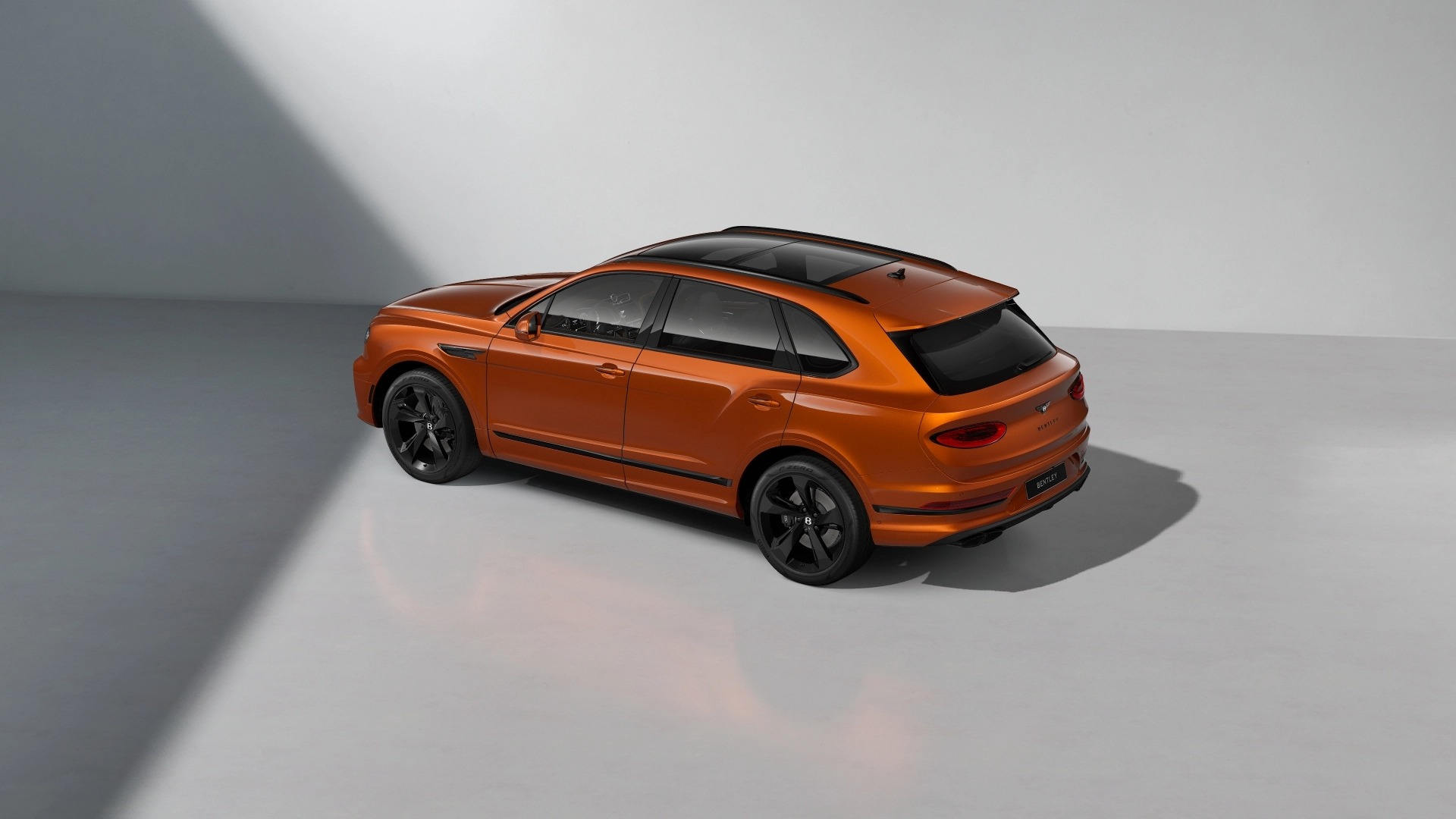 2026 Bentley Bentayga Image 7