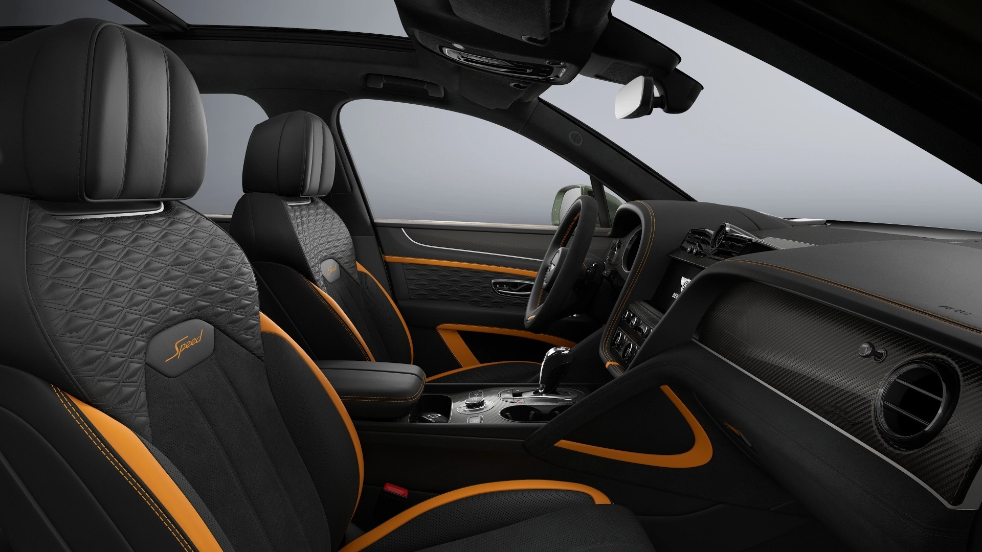 2027 Bentley Bentayga Image 4