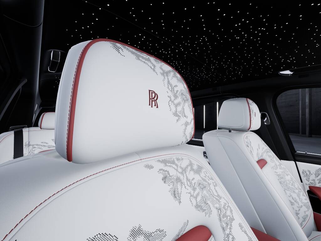 2027 Rolls-Royce Cullinan Image 12