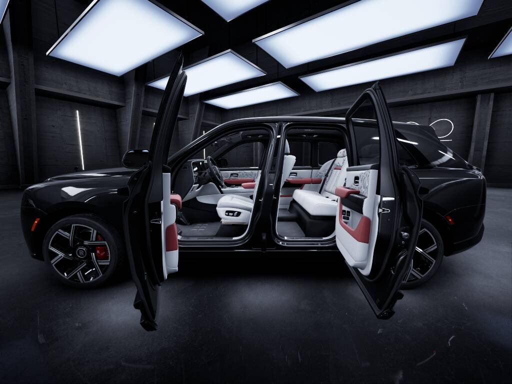 2027 Rolls-Royce Cullinan Image 15