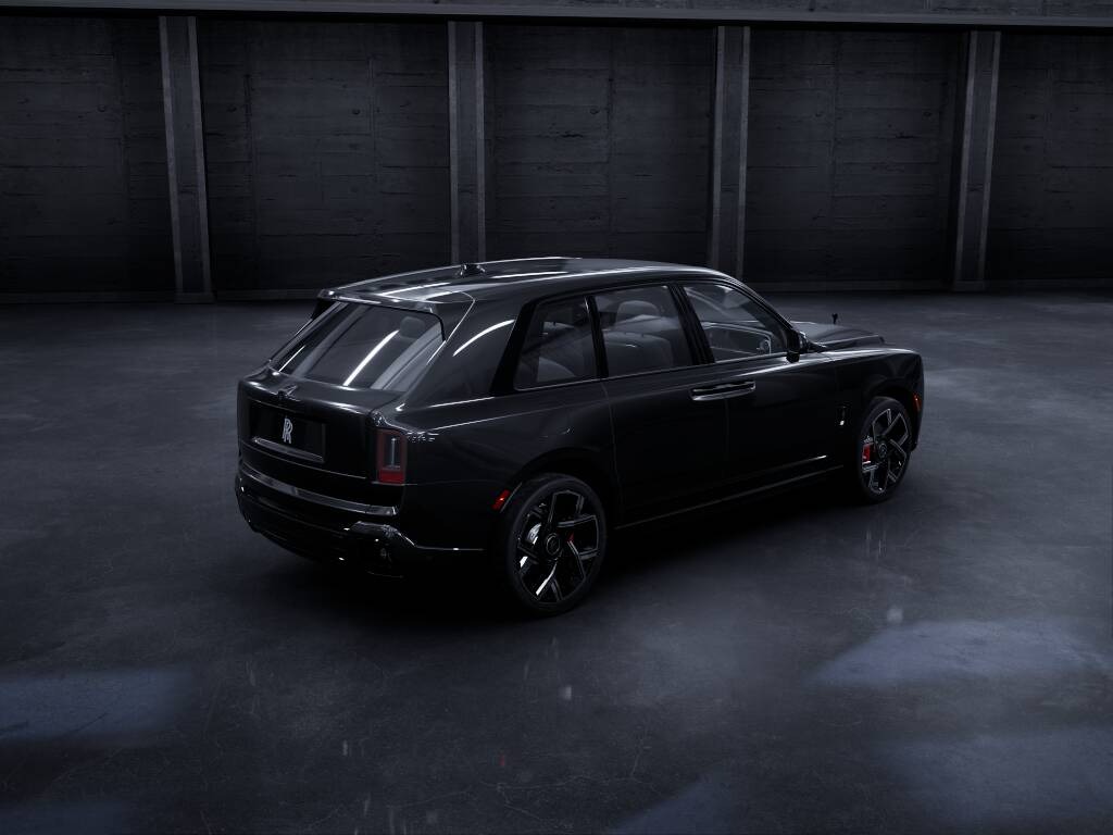 2027 Rolls-Royce Cullinan Image 7