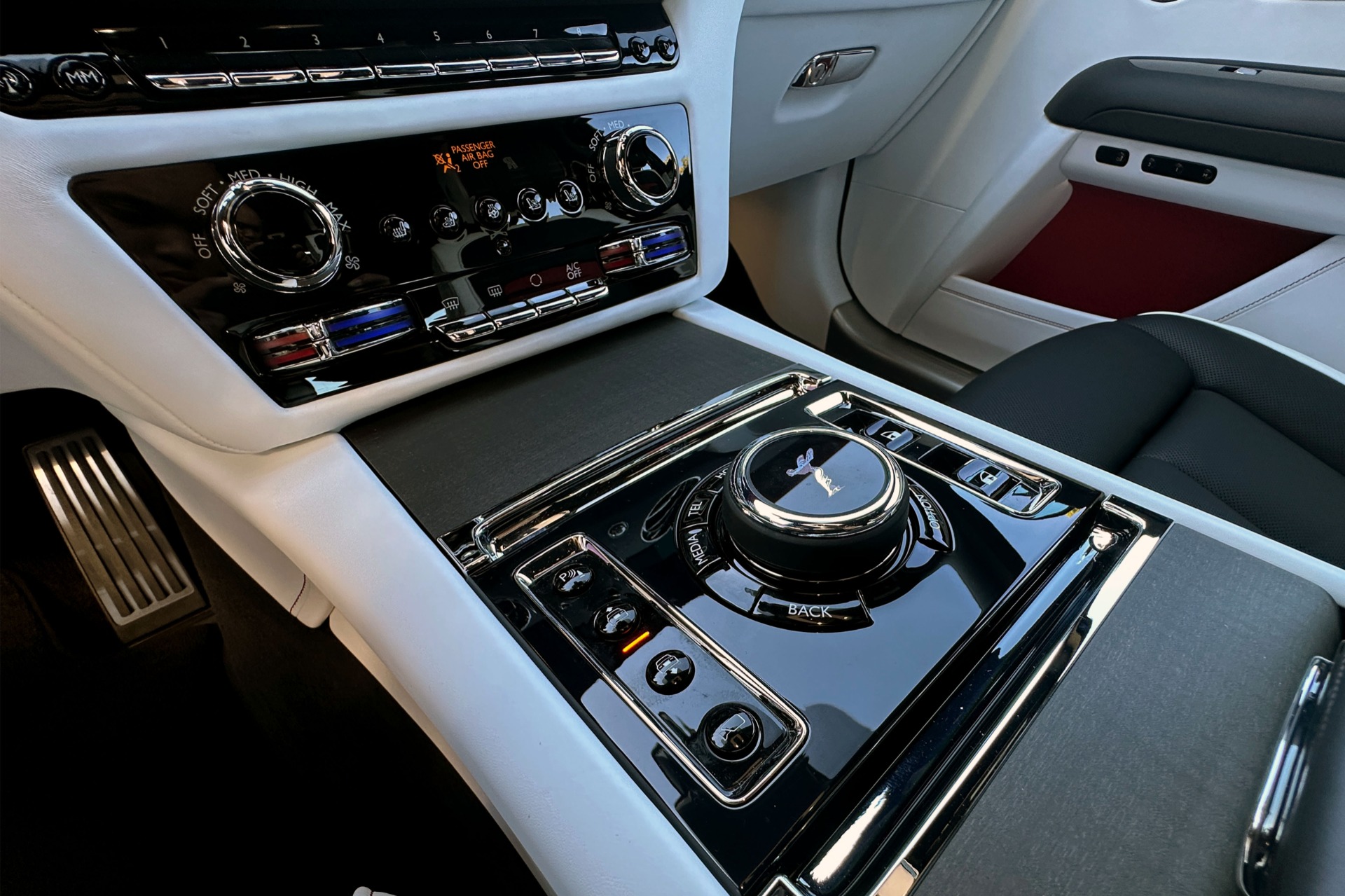 2027 Rolls-Royce Ghost Base - Photo 9