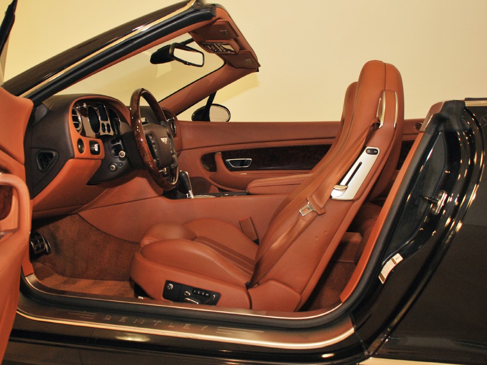 2007 Bentley Continental GT Convertible Image 21