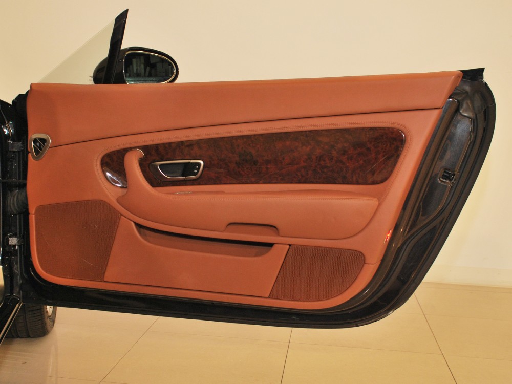2007 Bentley Continental GT Convertible Image 27