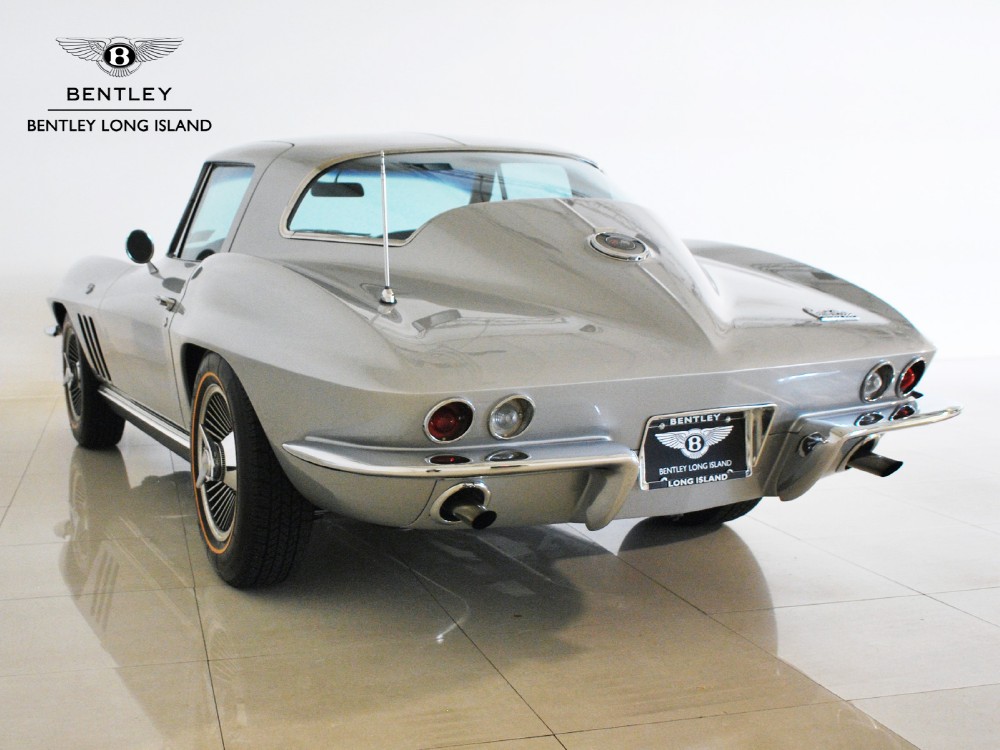 1966 Chevrolet Corvette Image 8