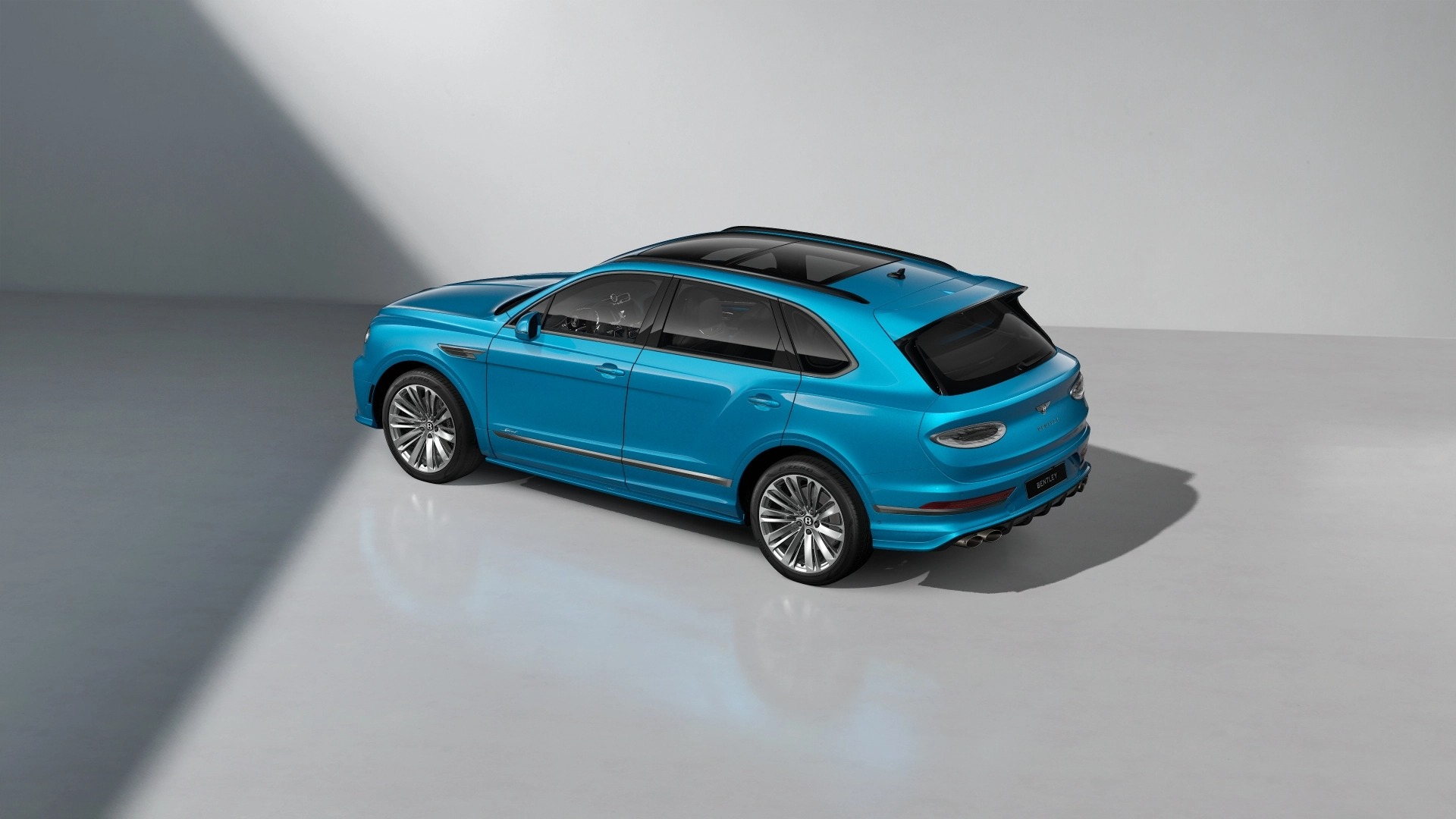2026 Bentley Bentayga Image 7
