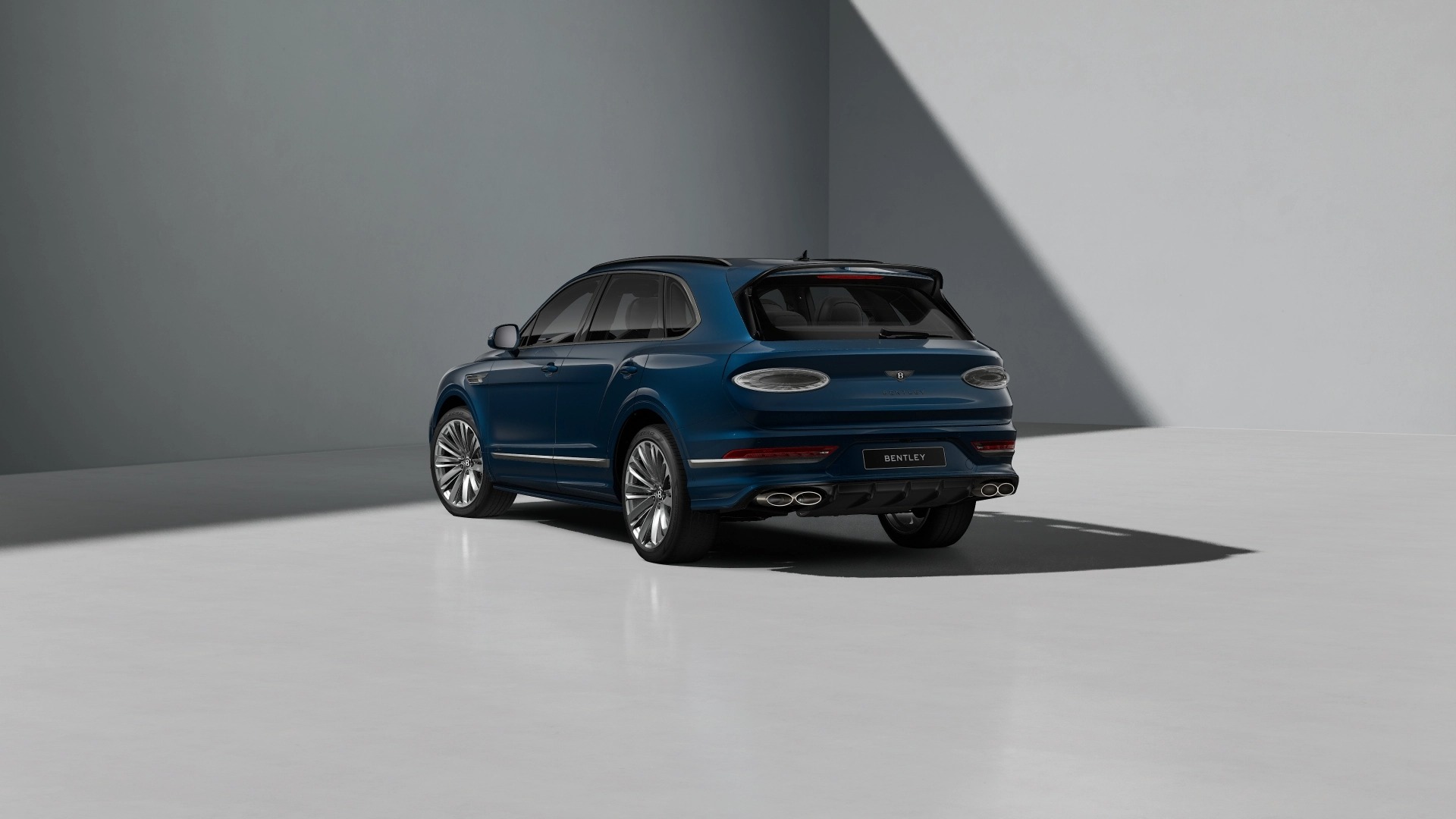 2026 Bentley Bentayga Image 5