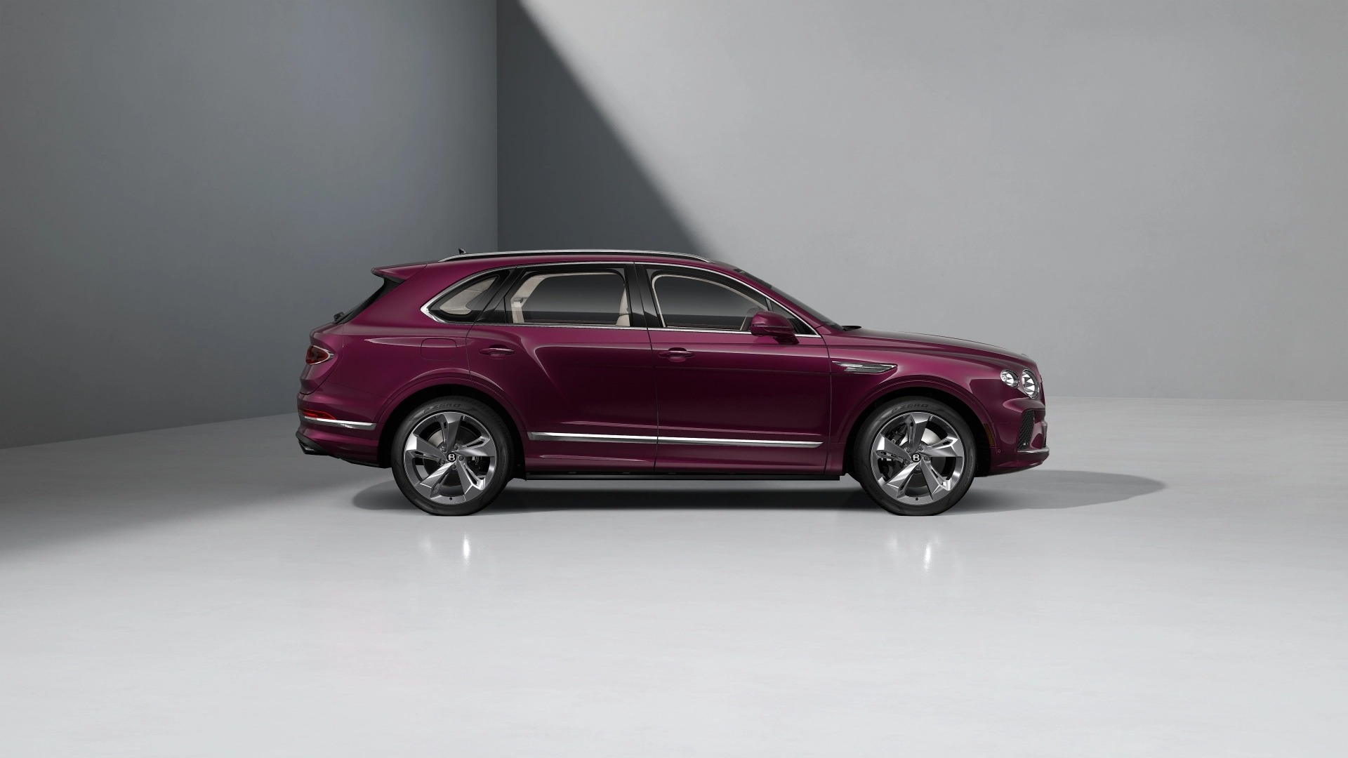 2026 Bentley Bentayga Image 3