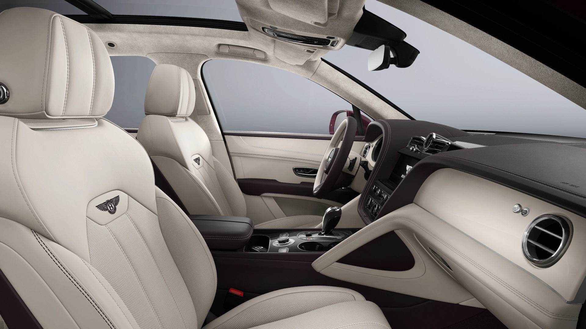 2026 Bentley Bentayga Image 4