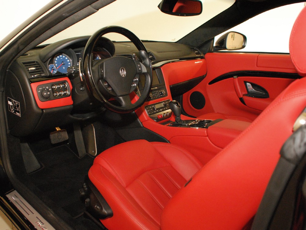 2010 Maserati GranTurismo Image 3