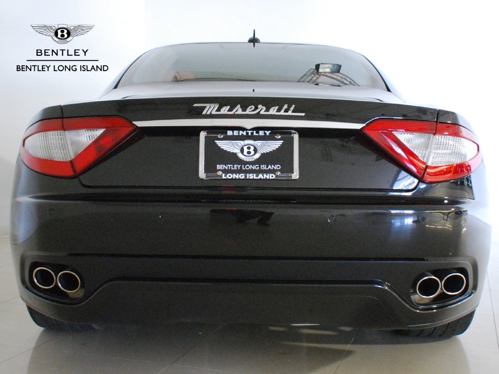 2010 Maserati GranTurismo Image 9