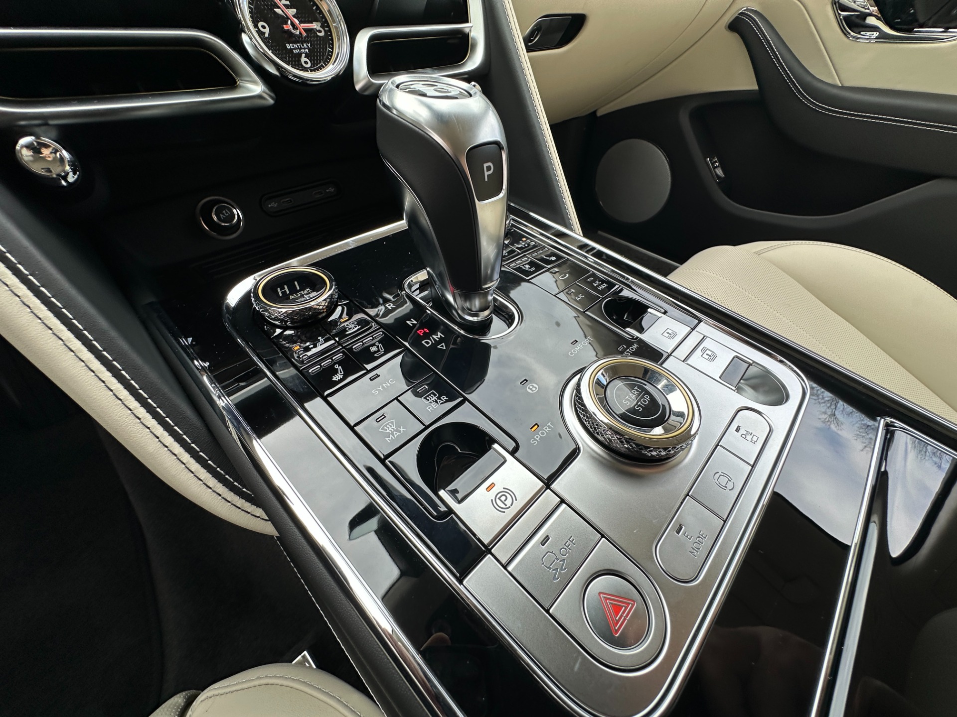 2026 Bentley Flying Spur Image 19