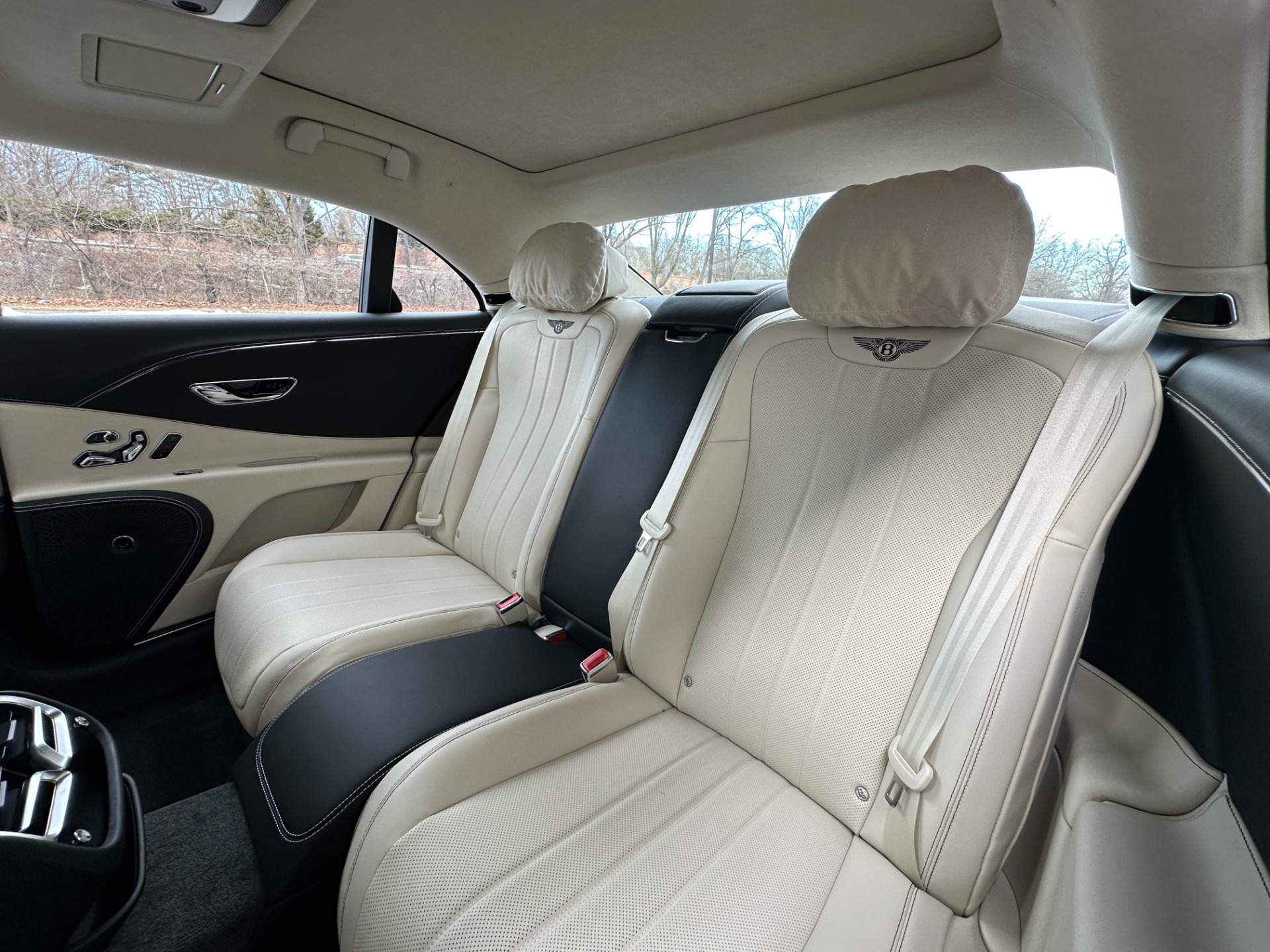 2026 Bentley Flying Spur Image 22
