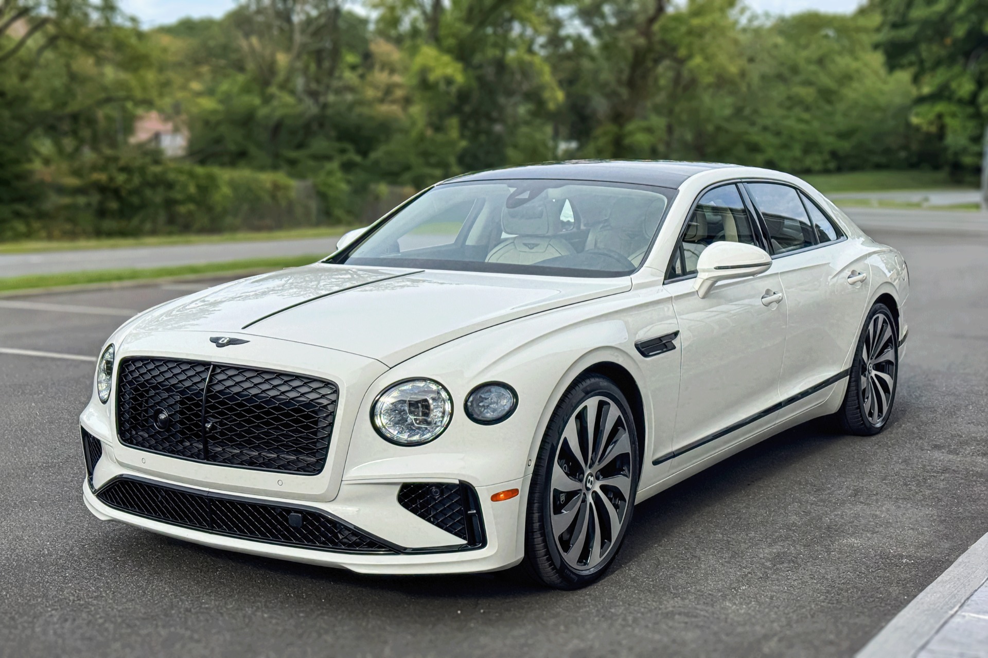 2026 Bentley Flying Spur Image 14