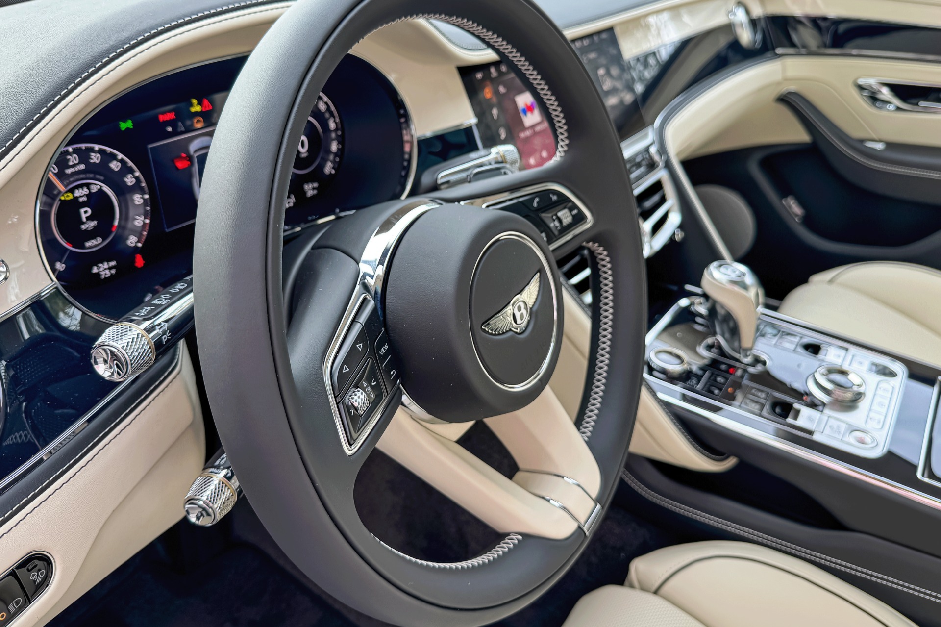 2026 Bentley Flying Spur Image 16