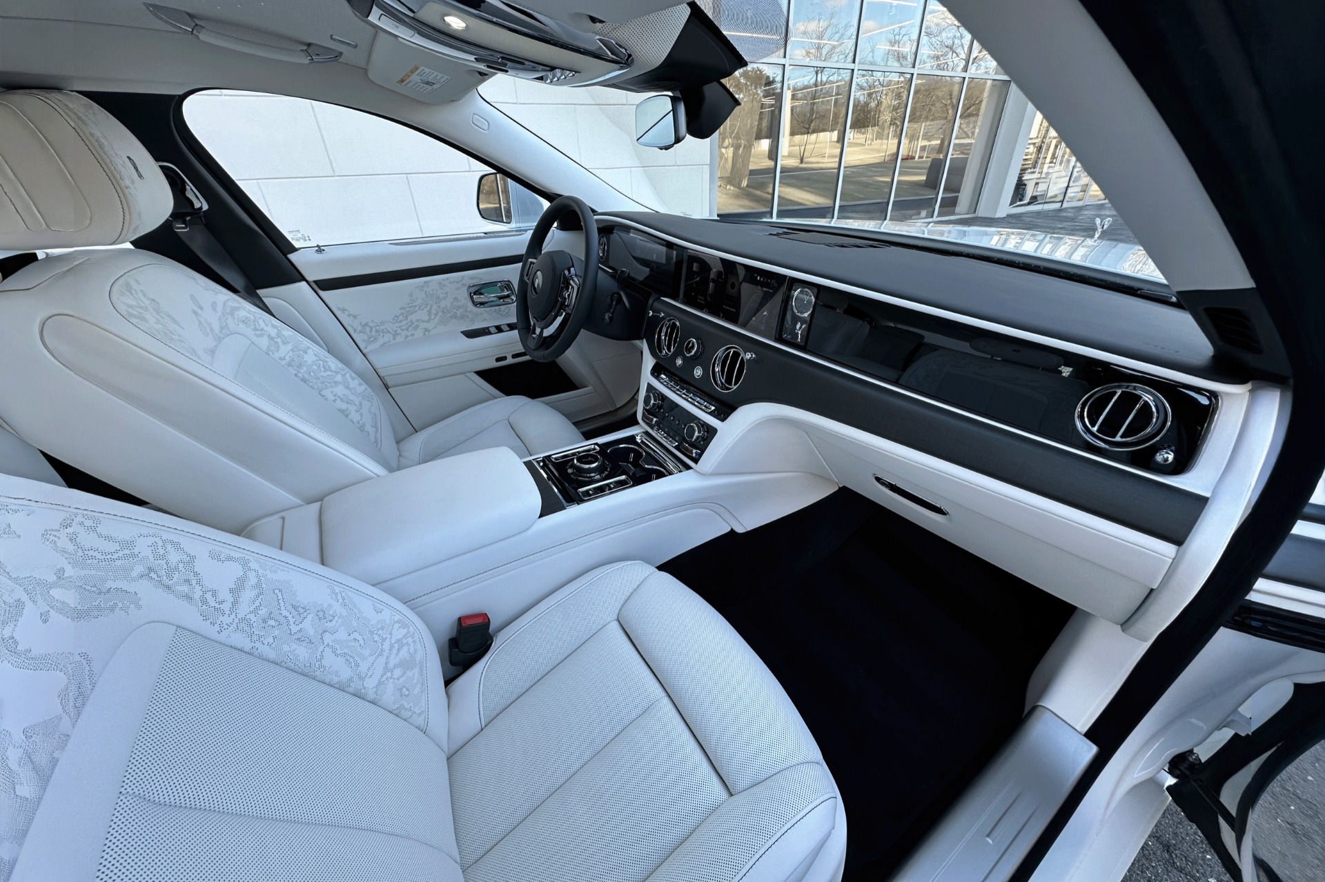 2026 Rolls-Royce Ghost Image 19