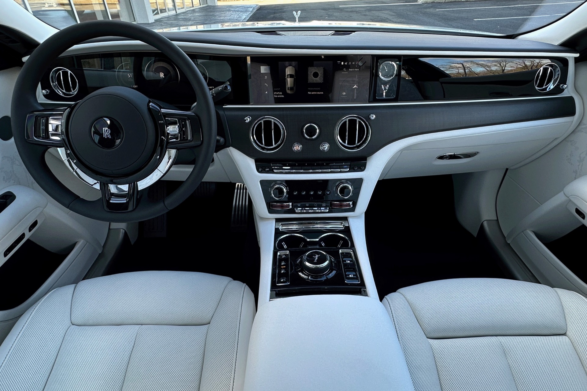 2026 Rolls-Royce Ghost Image 4