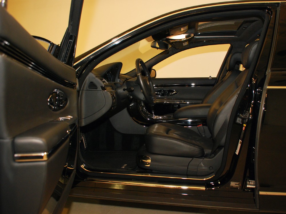 2009 Maybach 57 Image 13