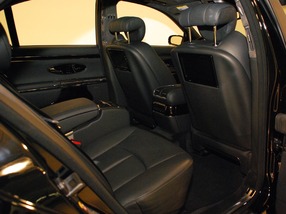2009 Maybach 57 Image 22