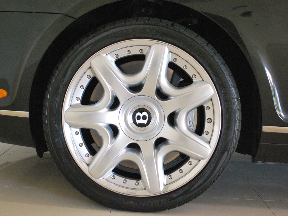 2005 Bentley Continental GT Image 4