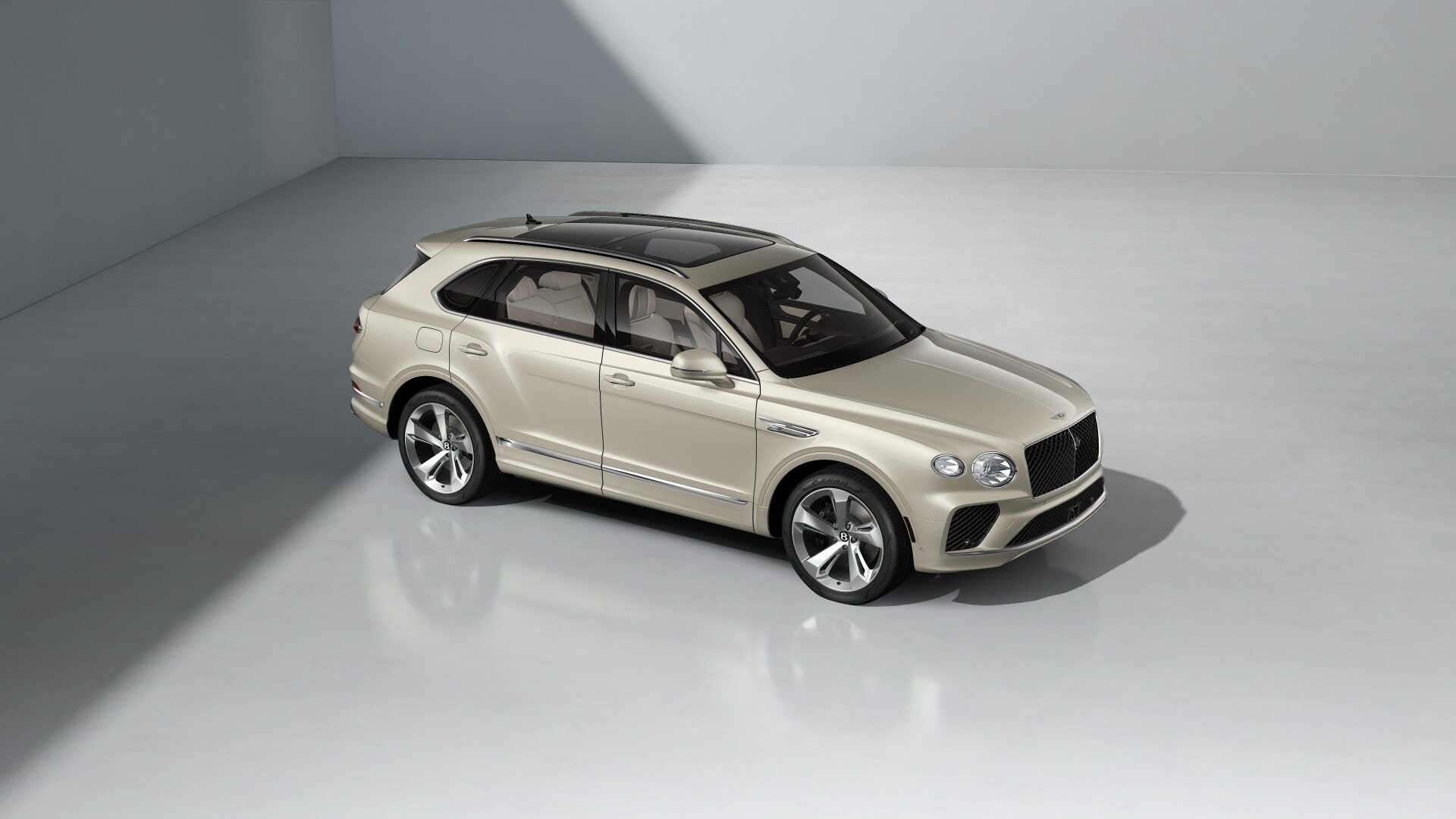 2027 Bentley Bentayga Image 3