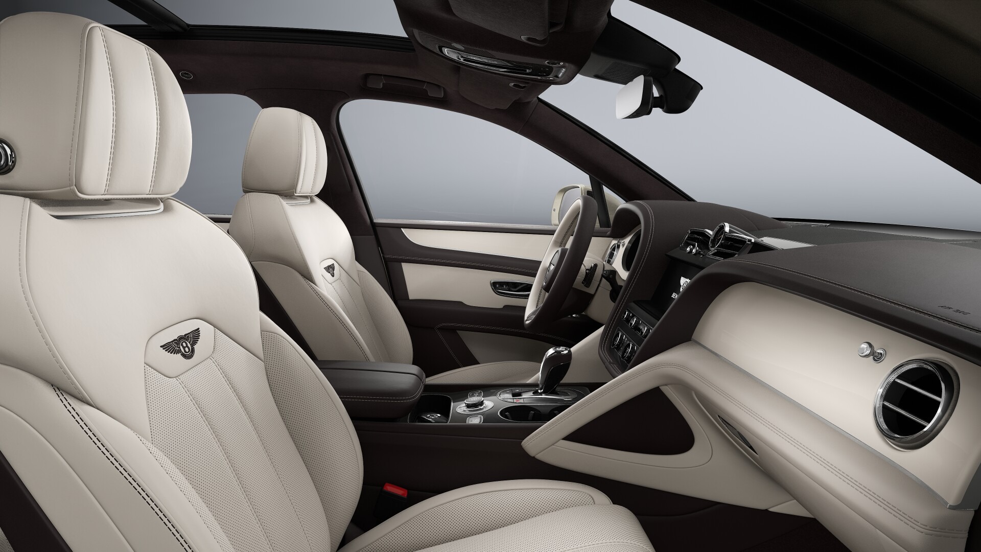 2027 Bentley Bentayga Image 4