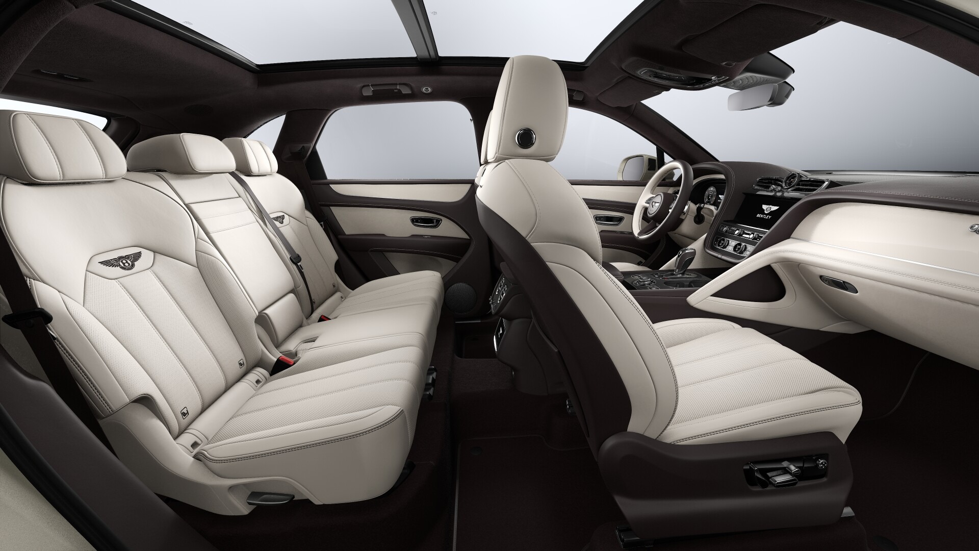 2027 Bentley Bentayga Image 8