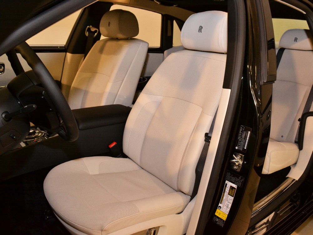 2012 Rolls-Royce Ghost Image 14