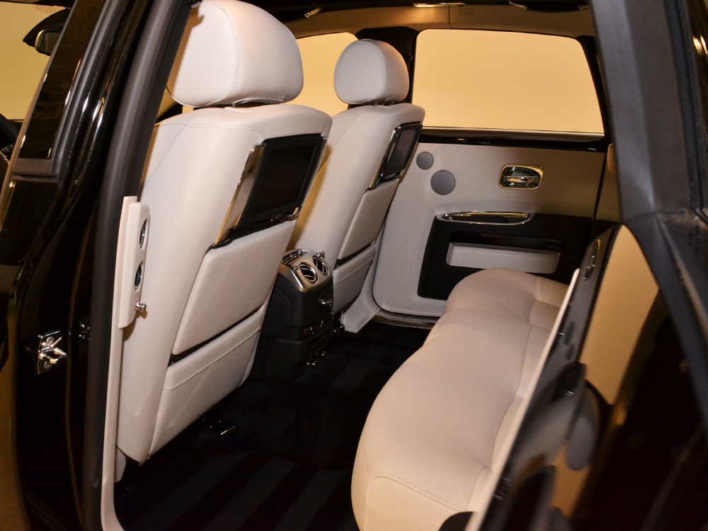 2012 Rolls-Royce Ghost Image 18