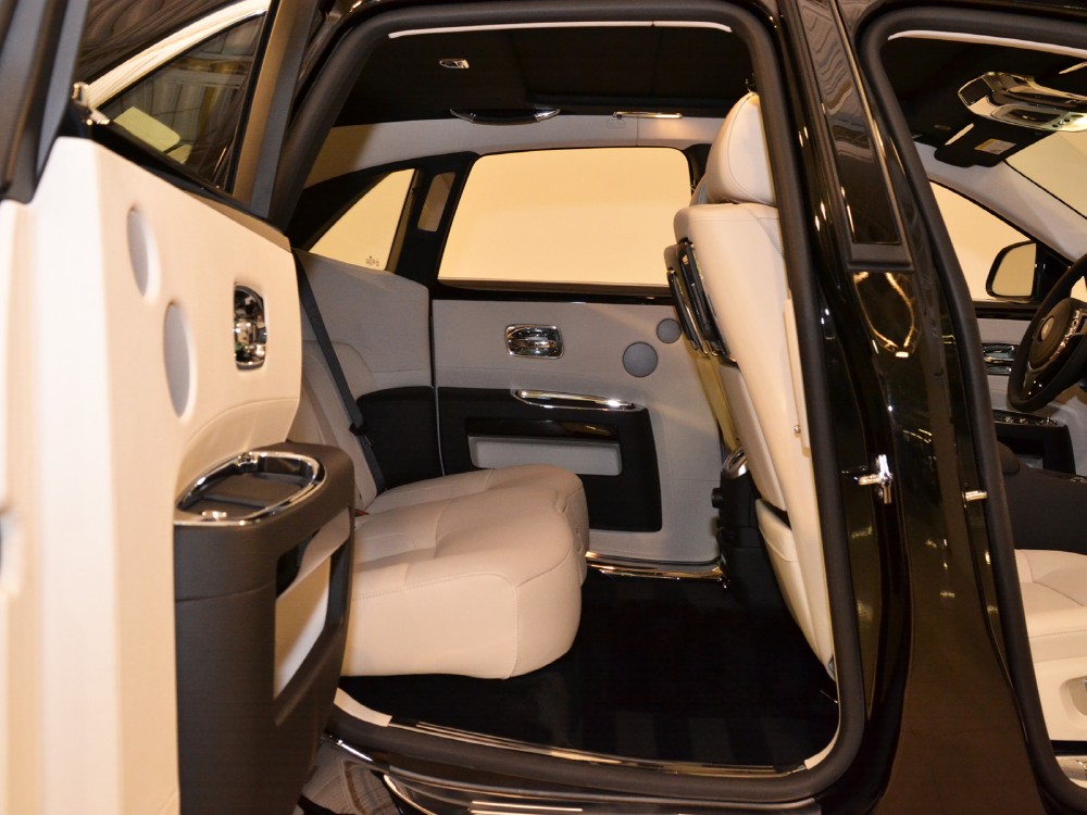 2012 Rolls-Royce Ghost Image 20