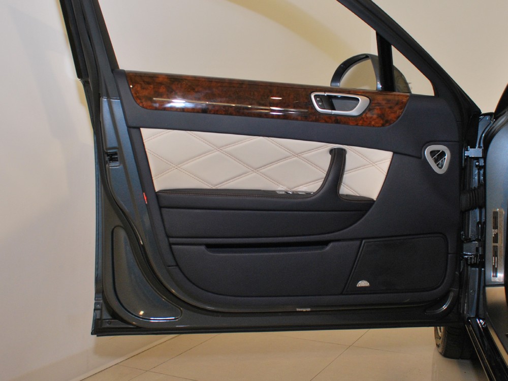 2012 Bentley Continental Flying Spur Image 25