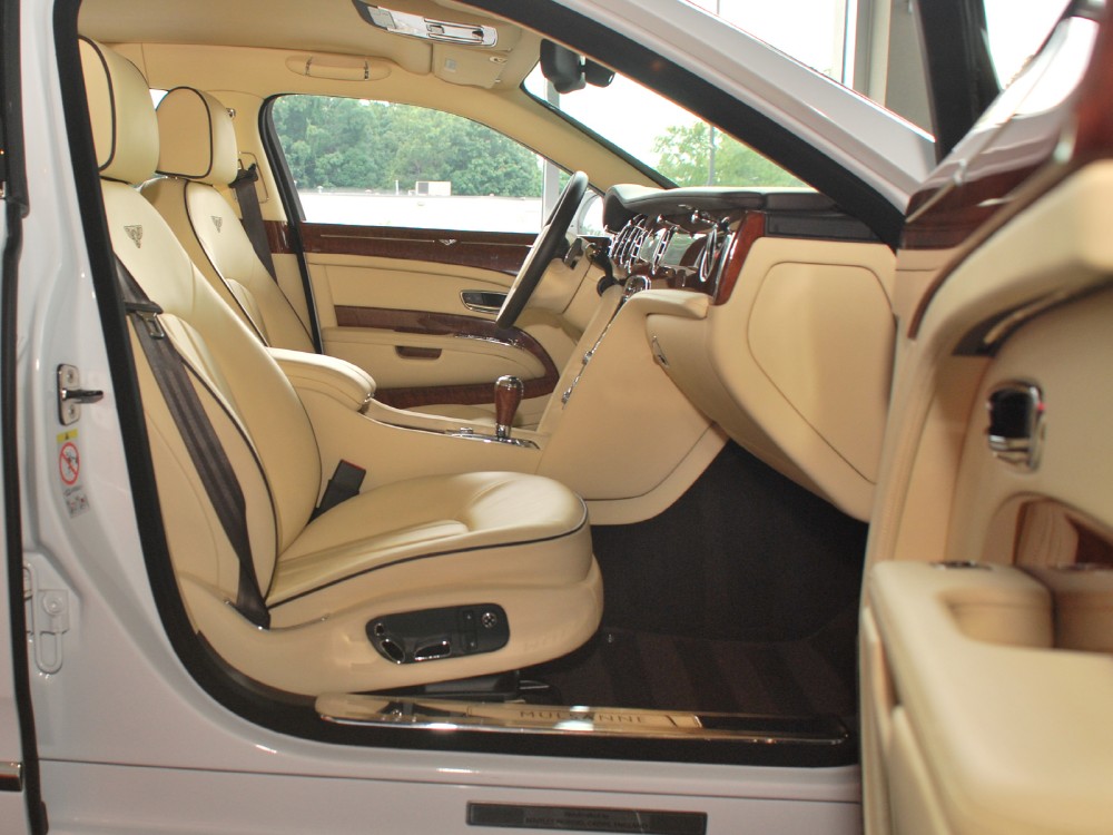 2011 Bentley Mulsanne Image 15