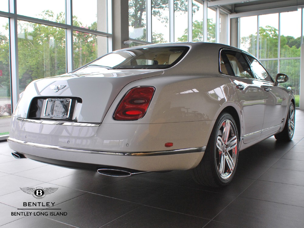 2011 Bentley Mulsanne Image 2