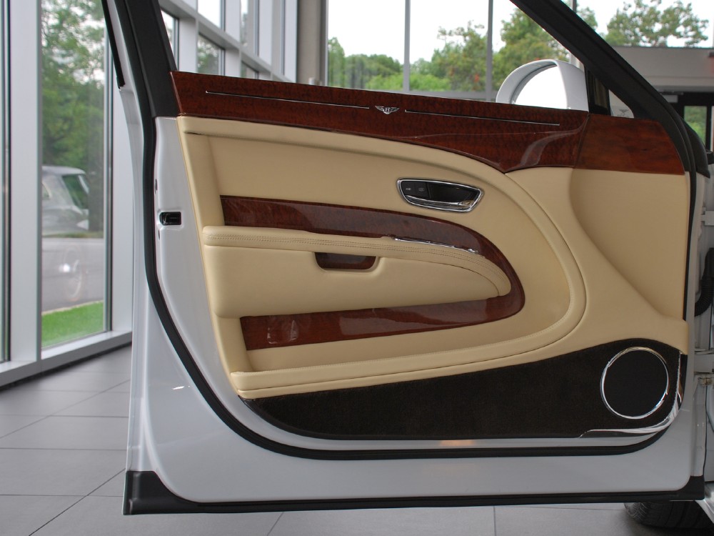 2011 Bentley Mulsanne Image 24