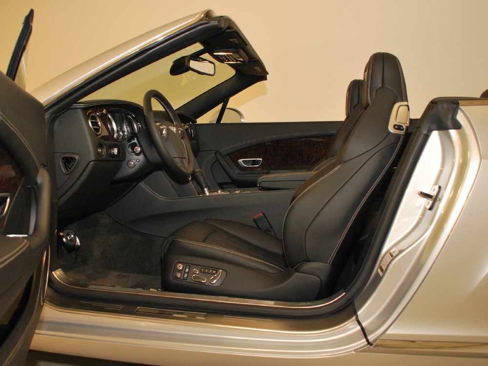 2013 Bentley Continental GT Convertible Image 21