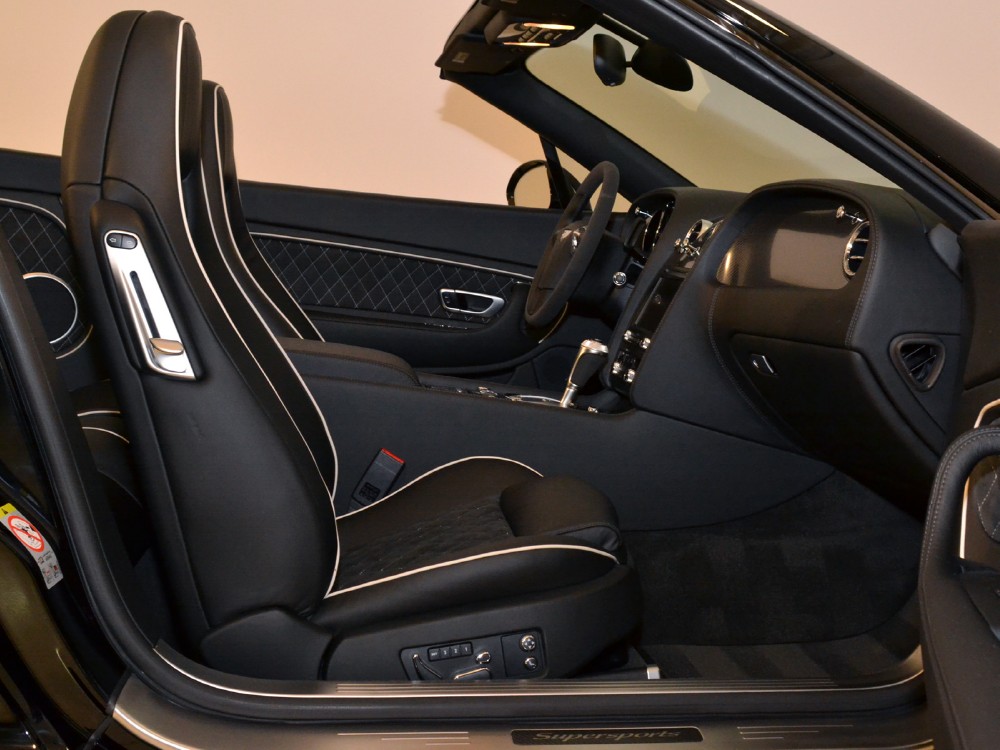 2012 Bentley Continental Supersports Convertible Image 24