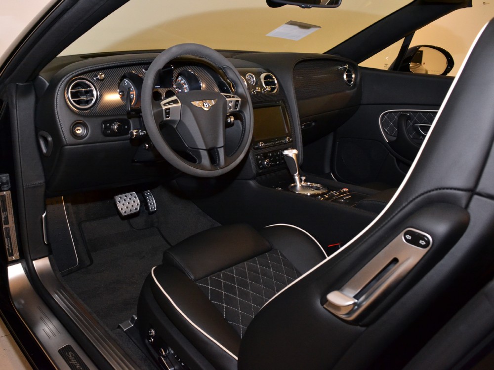 2012 Bentley Continental Supersports Convertible Image 3