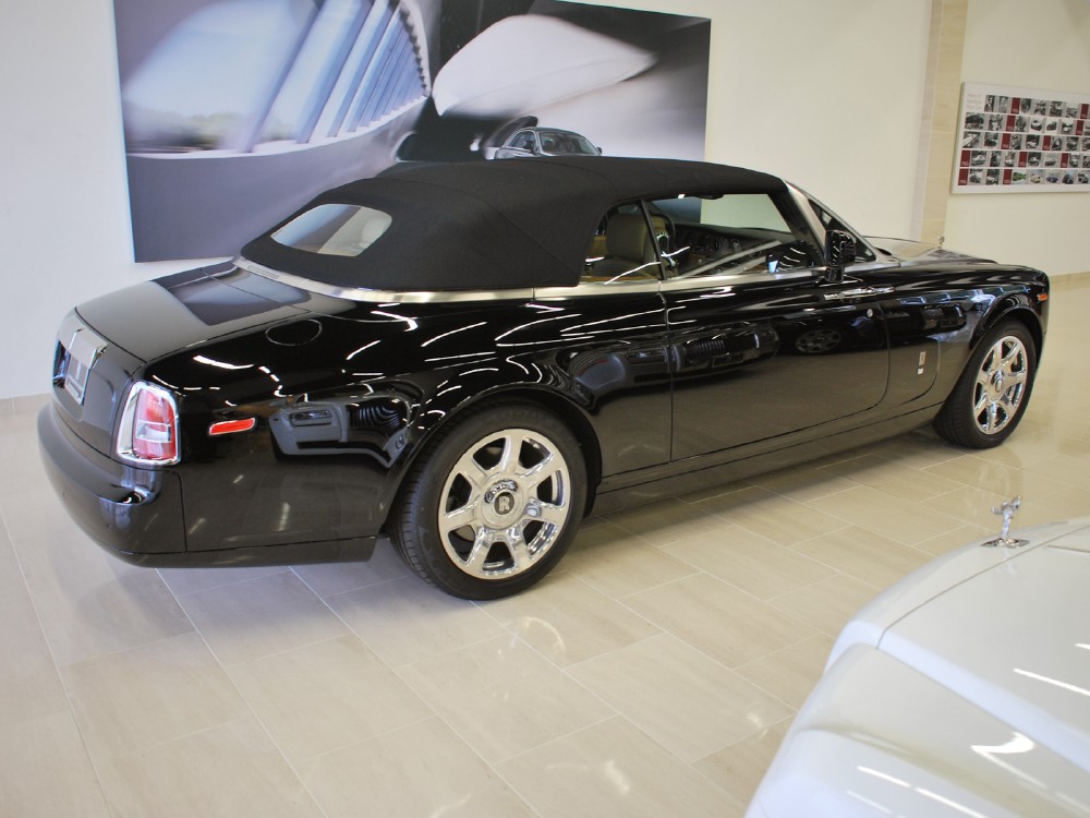 2010 Rolls-Royce Phantom Drophead Coupe Image 17